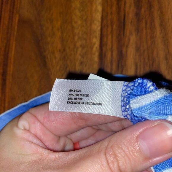 4 for $50 🎃 Gap Blue & White Striped Tie-Dye V-Neck Tee Womens Size Extra Small - Picture 5 of 6